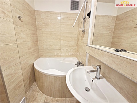 Pronájem bytu 3kk, 71 m² - 12