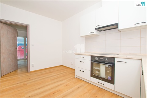 Pronájem bytu 1kk, 38 m² 28