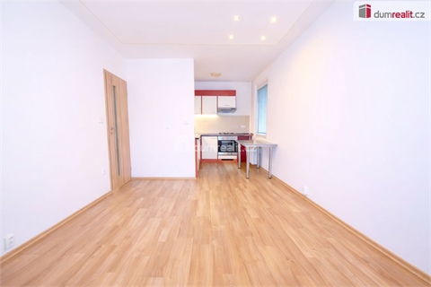 Pronájem bytu 2kk, 41 m² - 2