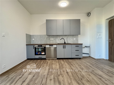 Pronájem bytu 2kk, 45 m² - 2