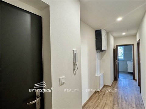 Pronájem bytu 2kk, 45 m² 6