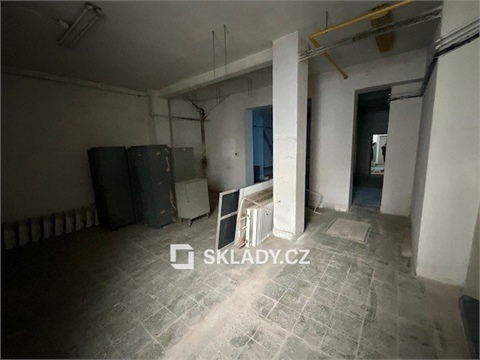 Pronájem skladu / haly, 700 m² - 2