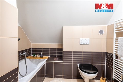 Prodej rodinného domu, 135 m² 8