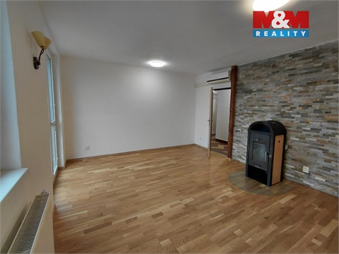 Pronájem bytu 3+1, 75 m² 2