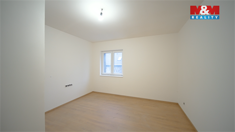 Prodej rodinného domu, 97 m² 10