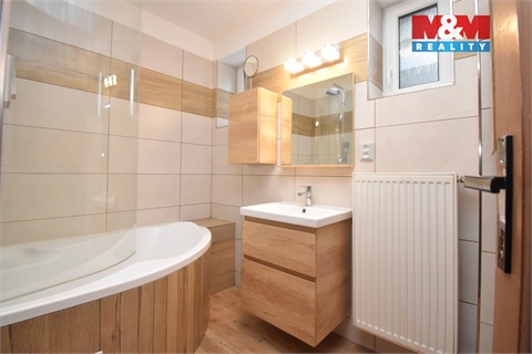 Prodej rodinného domu, 200 m² 4