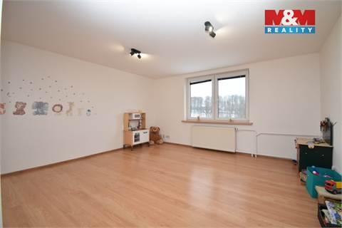 Prodej rodinného domu, 200 m² 12