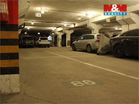 Pronájem parkovacího místa, 12 m² - 0