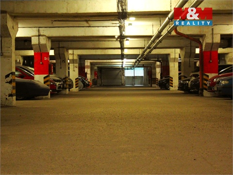 Pronájem parkovacího místa, 12 m² 2