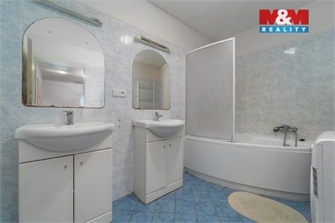 Prodej rodinného domu, 600 m² - 14