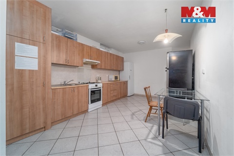 Prodej rodinného domu, 600 m² 8