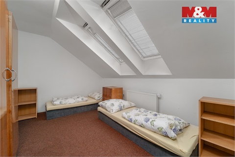 Prodej rodinného domu, 600 m² 12