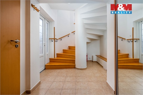 Prodej bytu 4kk, 134 m² 14