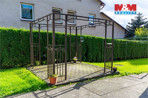 Prodej rodinného domu, 92 m² - 24