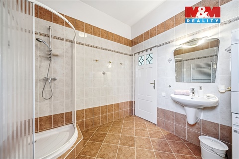 Prodej rodinného domu, 182 m² 18