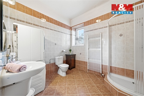 Prodej rodinného domu, 182 m² 16