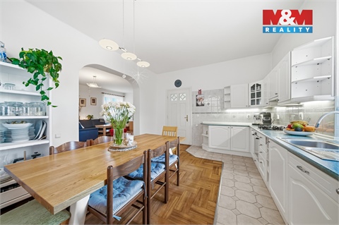 Prodej rodinného domu, 182 m² - 8