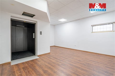 Prodej obchodních prostor, 500 m² 6