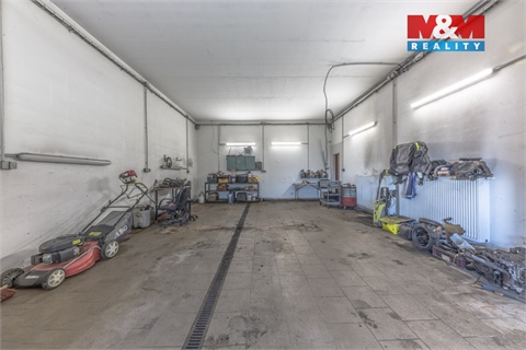 Prodej rodinného domu, 260 m² 18