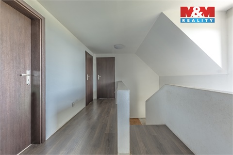 Prodej rodinného domu, 260 m² - 16