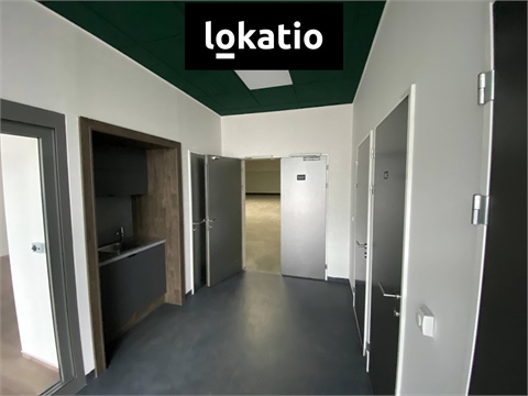 Pronájem skladu / haly, 467 m² 2