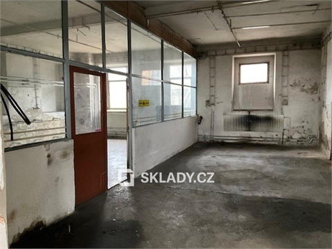 Pronájem skladu / haly, 100 m² 0