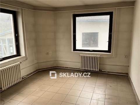 Pronájem skladu / haly, 100 m² - 2