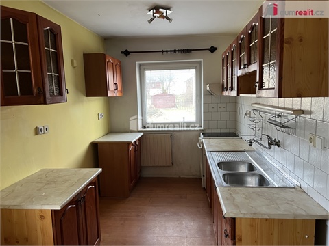 Prodej rodinného domu, 614 m² 2