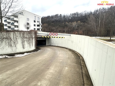 Pronájem bytu 4kk, 86 m² - 18