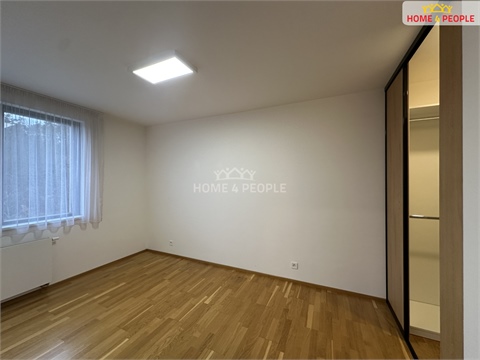 Pronájem bytu 4kk, 86 m² 12