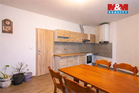 Prodej rodinného domu, 218 m² - 8