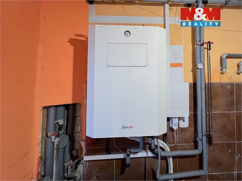 Prodej rodinného domu, 270 m² - 2