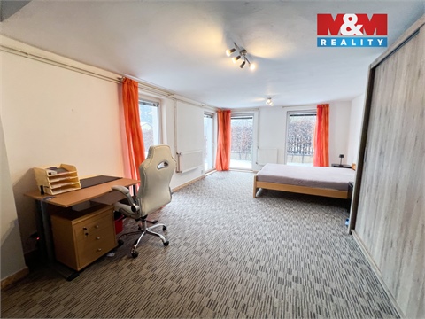 Prodej rodinného domu, 270 m² 20