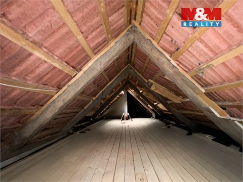 Prodej rodinného domu, 270 m² 14