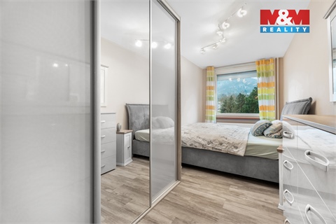 Prodej bytu 4+1, 99 m² 4