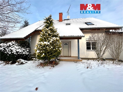 Prodej rodinného domu, 241 m² 0