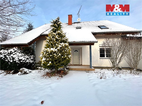 Prodej rodinného domu, 241 m² 28