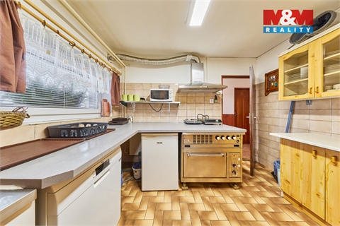 Prodej rodinného domu, 600 m² - 24