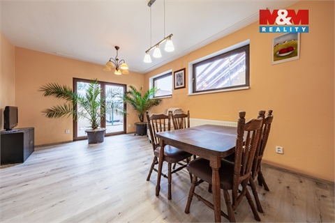 Prodej rodinného domu, 350 m² 22