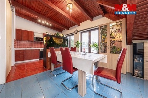 Prodej rodinného domu, 350 m² 6