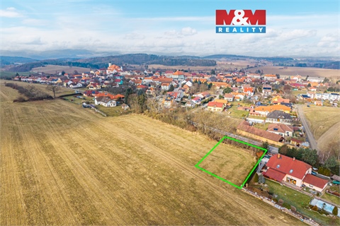 Prodej stavebního pozemku, 1 233 m² 0
