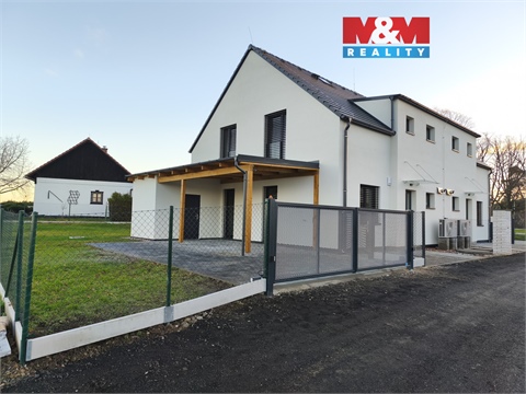 Pronájem rodinného domu, 118 m² 0