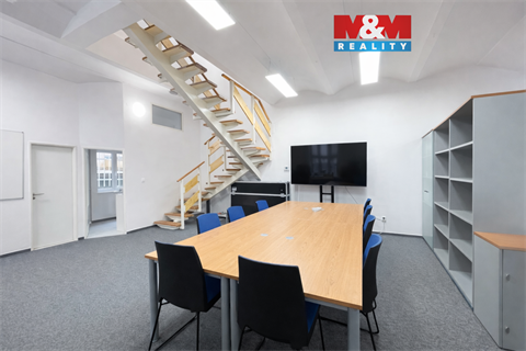 Pronájem kanceláře, 174 m² - 0