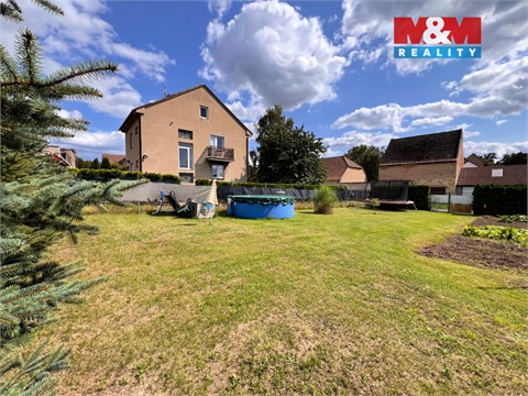 Prodej stavebního pozemku, 550 m² 2