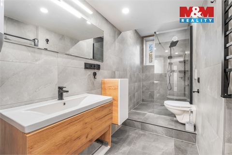 Pronájem bytu 4kk, 90 m² 2