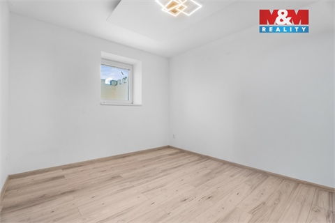 Pronájem bytu 4kk, 90 m² - 2