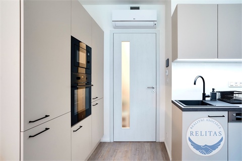 Pronájem bytu 1kk, 37 m² - 8