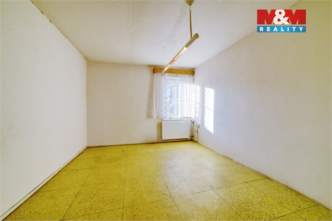 Prodej výrobního objektu, 1 870 m² 2