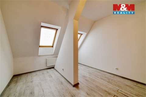 Prodej výrobního objektu, 1 870 m² 16