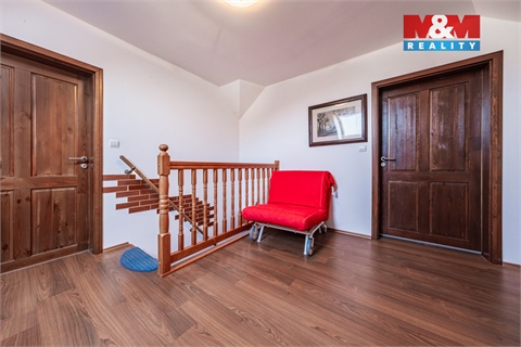 Prodej rodinného domu, 203 m² 14